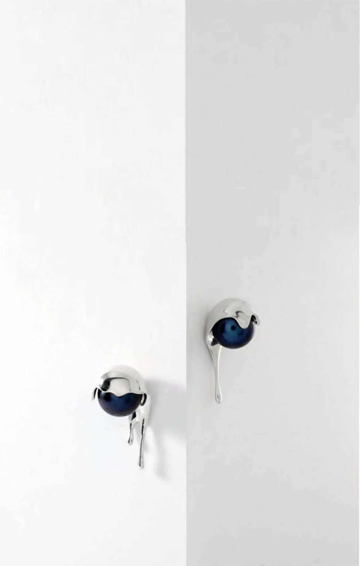 Black Pearl Dripping Effect Earrings