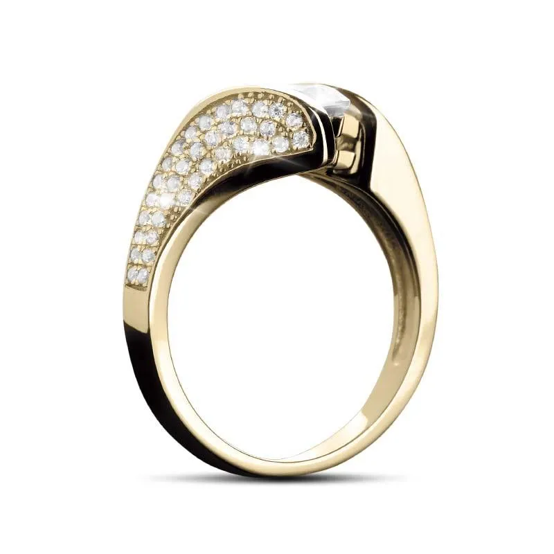 Regalia Twist Ring