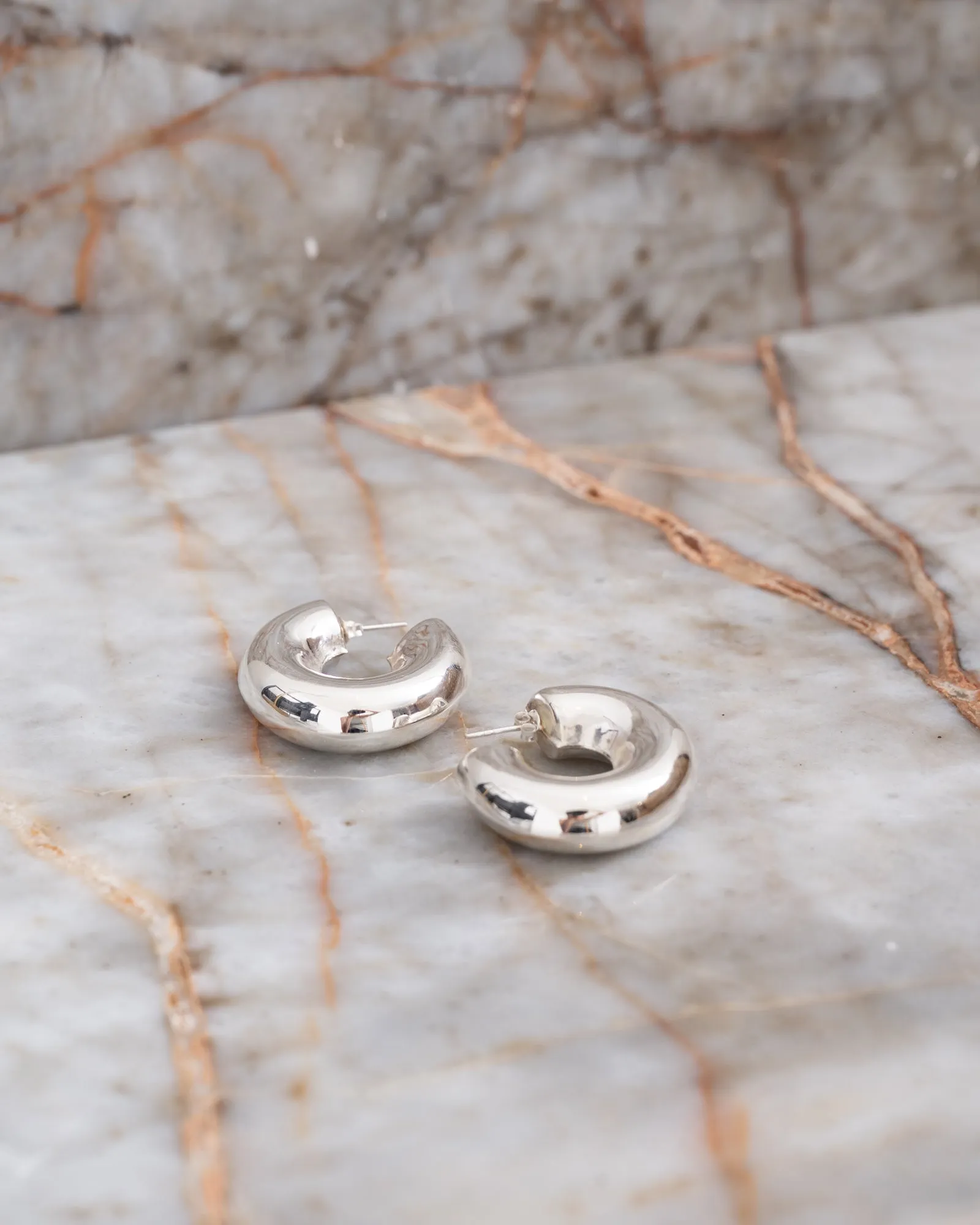 TILTIL Single Hoop Silver Shiny Billy
